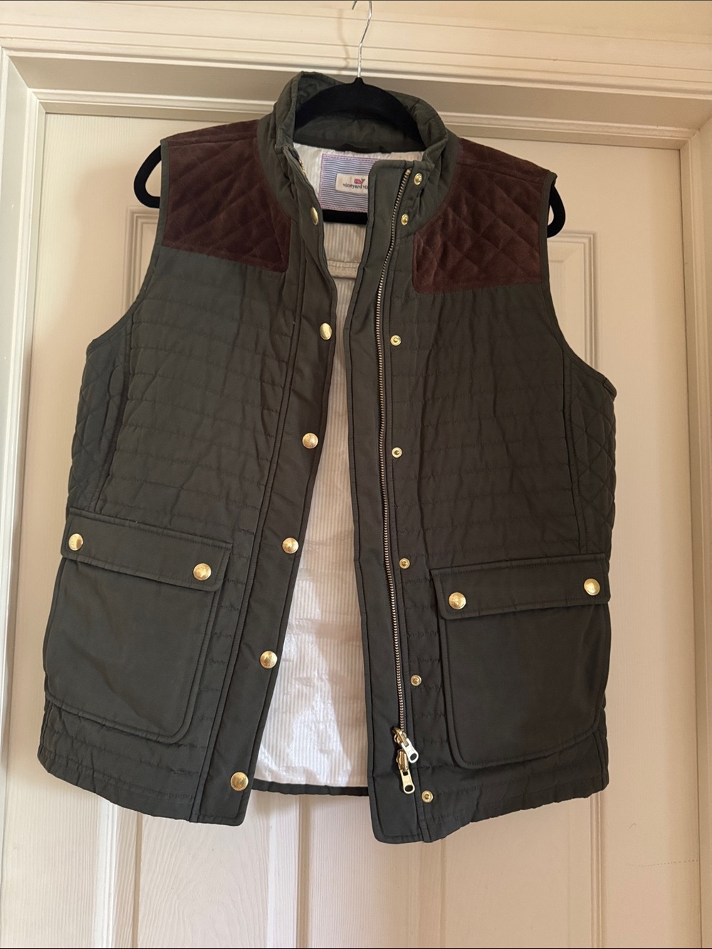 Vineyard Vines Women’s Quilted Vest Size Large Olive Green&Brown Suede Shoulders